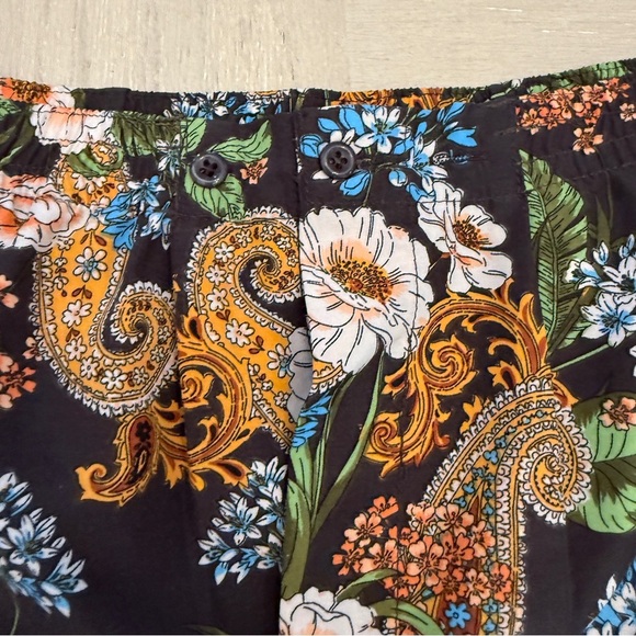 BDG Black and Green Boxer Shirts with Tropical FloralPrint - Picture 2 of 6